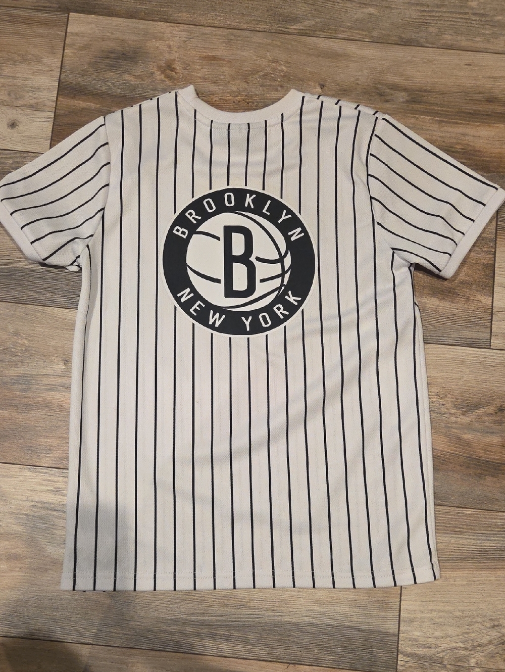 NBA Kids White and Black Brooklyn Striped Tee